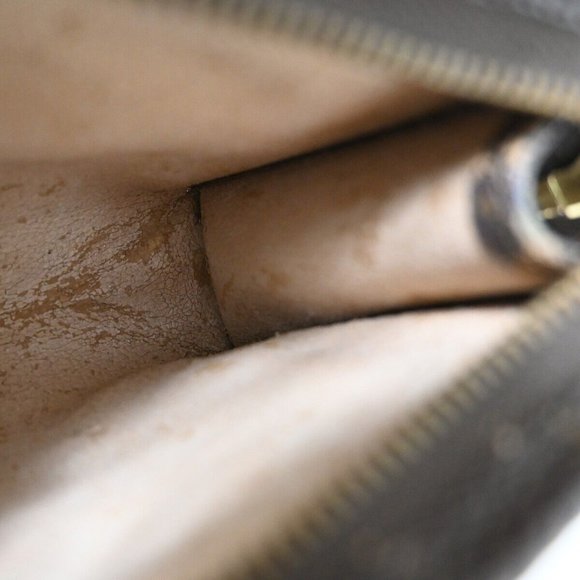 LOUIS VUITTON Poche Toilette 15 Clutch Pouch Bag Monogram Leather M47546 60KA013 - Picture 9 of 16